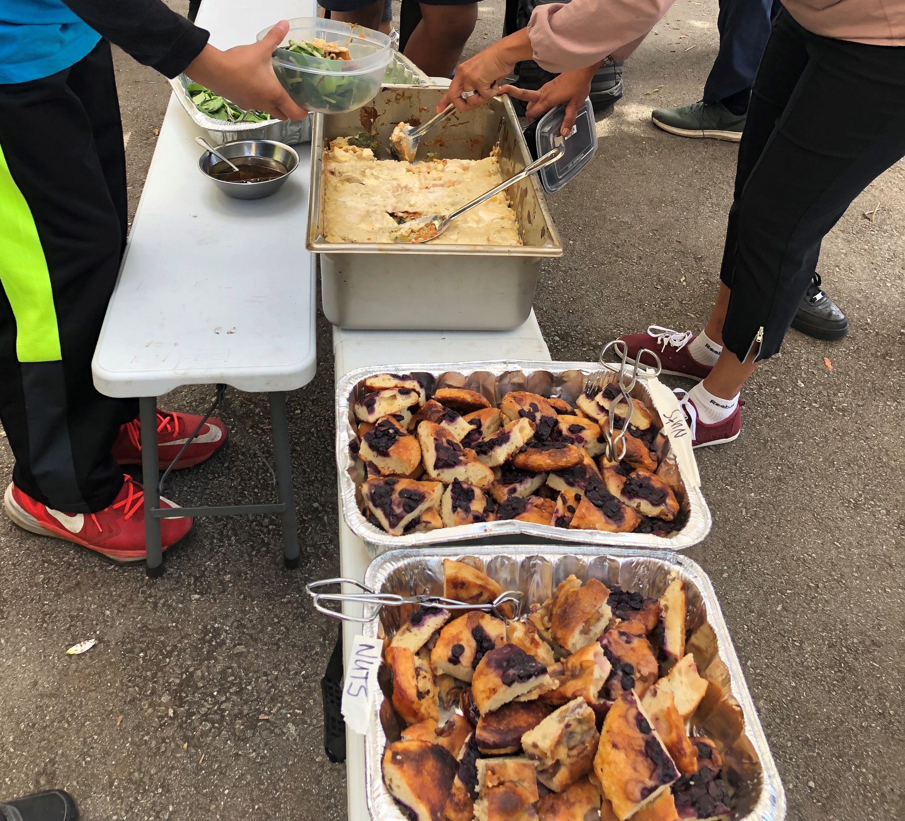 Community Eats: building a sense of community by eating together