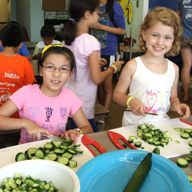 VSB's West 1 Community Schools Team Hosts an Edible Summer with Healthy